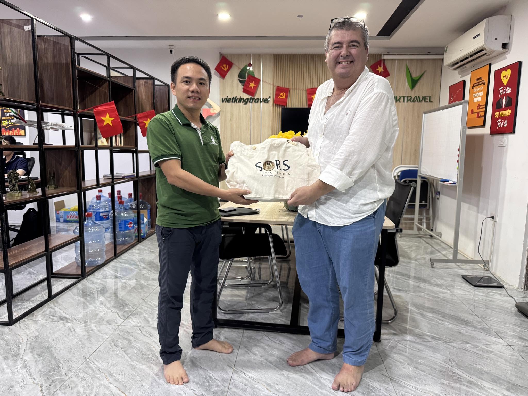 Đừng để con sợ tiếng Anh: lời nhắn của một người bố, cũng là một “chuyên gia Tiếng Anh” thuở học trò
