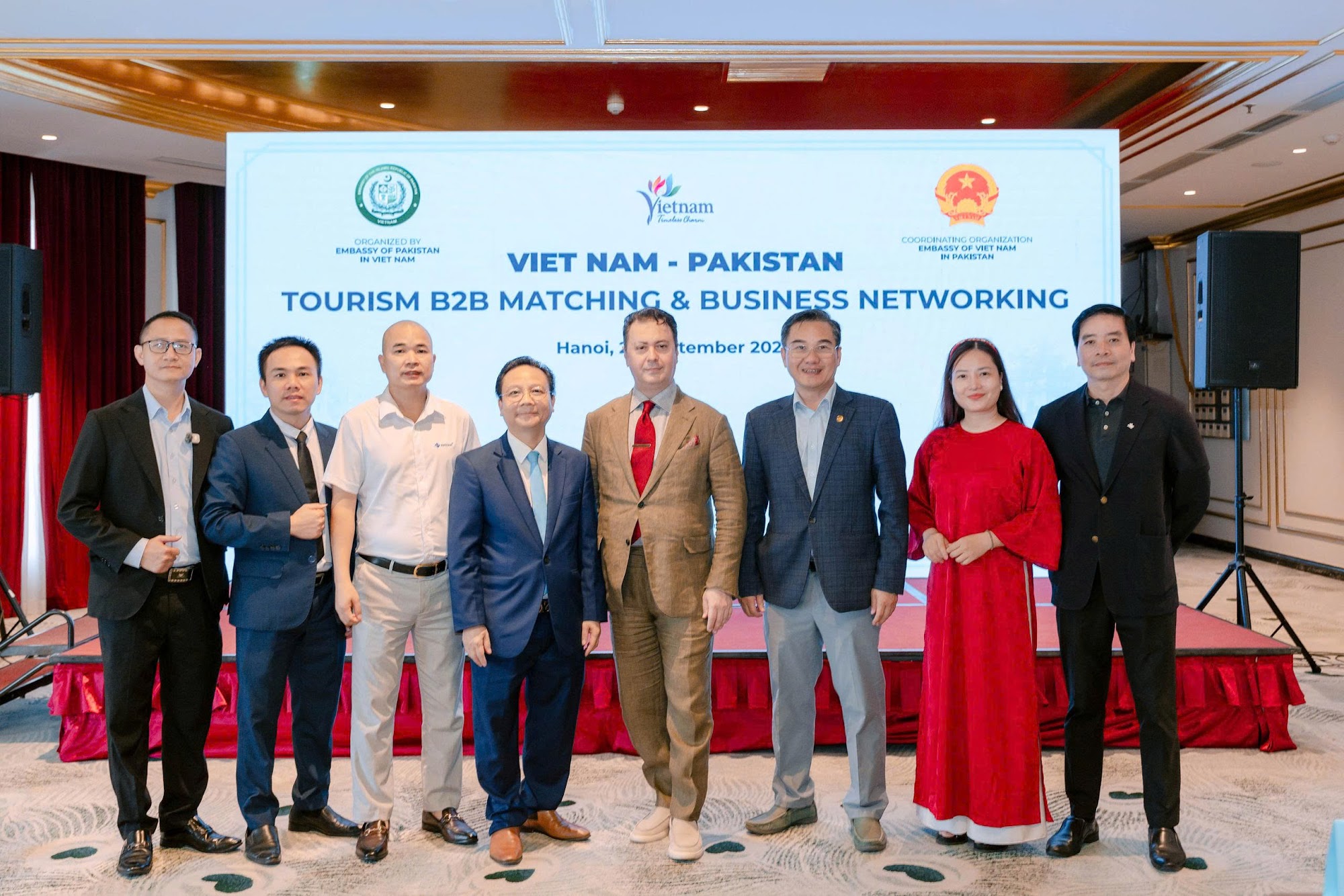 Chủ tịch HUTC Trương Quốc Hùng – Người giữ lửa kết nối cho du lịch Việt