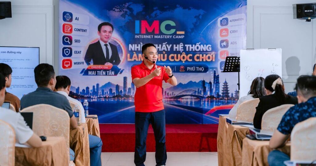 “Chúng Tôi Không May Áo, Chúng Tôi May Một Tư Thế”: Bài Học Bán Hàng Lớn Nhất Từ Chiếc Polo Haus Adima