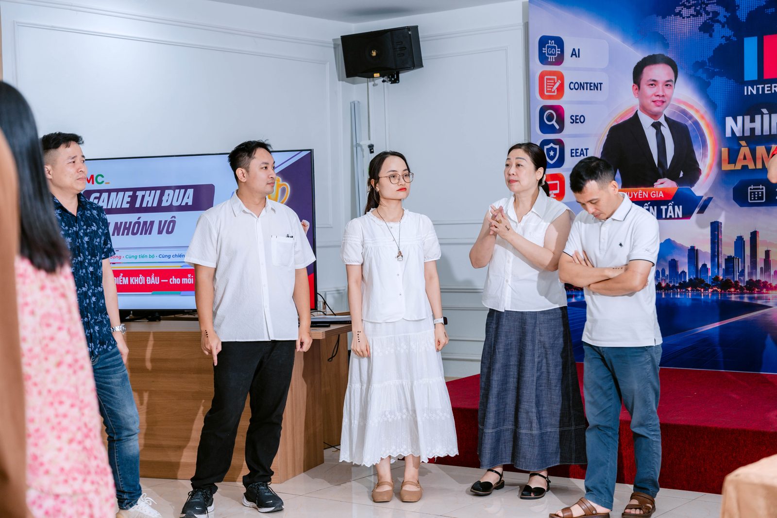 Cách viết tiêu đề thu hút: 12 khuôn mẫu tôi dùng hằng ngày